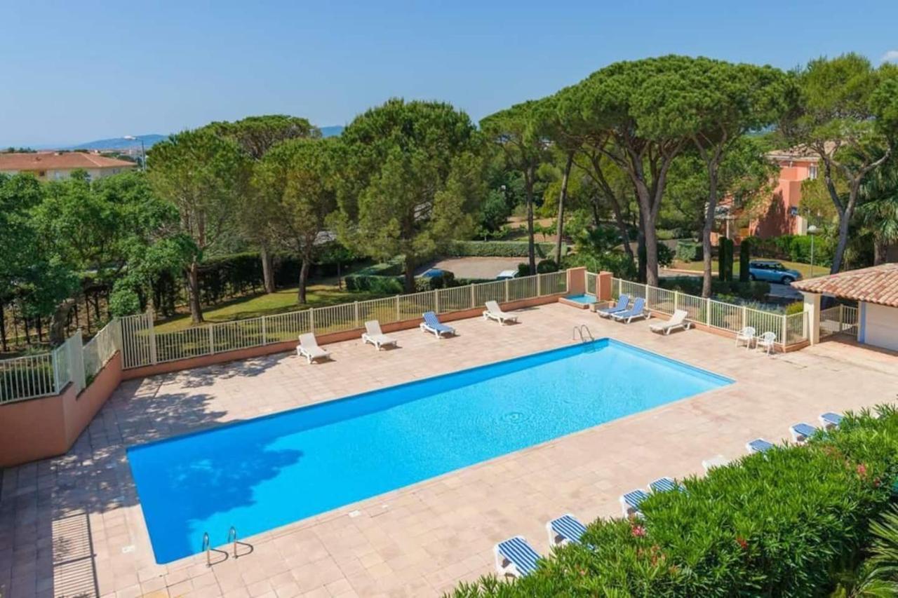 Oasis Des Grands Pins - Saint-Raphael - Residence Privee Avec Grande Piscine & Tennis Privee מראה חיצוני תמונה